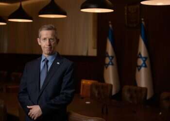 מזכיר הממשלה בראיון: ההודעה של גלנט סיכלה הגעה לסיכום בבית הנשיא