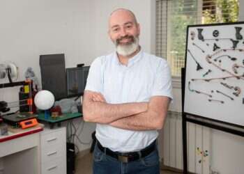 חברת מיקרוסופט הציעה לו מיליוני דולרים, אבל הוא החליט לסרב