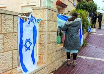 "הגשימה חלומות כל הזמן": באפרת נפרדים מלוסי, מאיה ורינה די, שנרצחו בפיגוע בבקעה