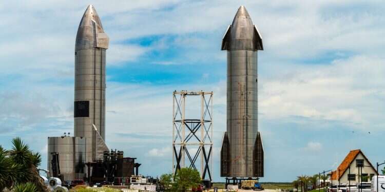 השיגור נדחה אך אילון מאסק אופטימי לגבי ספינת החלל הגדולה ביותר אי פעם