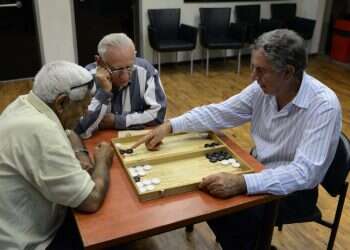 סופראייג'רים: איך להיות בן 80 עם מוח של בן 20