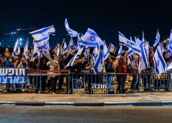 המשך המחאה בזמן ההסלמה הביטחונית היא פגיעה בביטחון הלאומי