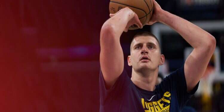 ניקולה יוקיץ'. צילום: EPA "הג'וקר": האם ניקולה יוקיץ' יוביל את דנבר לאליפות היסטורית?