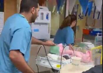 פינוי למחלקות ממוגנות בבית החולים סורוקה. צילום מסך מתוך סרטון שצילמה רחל דוד, המרכז הרפואי סורוקה היערכות בעורף: בתי החולים בדרום עוברים למתכונת חירום