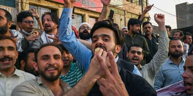 לקראת משבר בפקיסטן? הממשלה קראה לצבא לדכא מפגינים