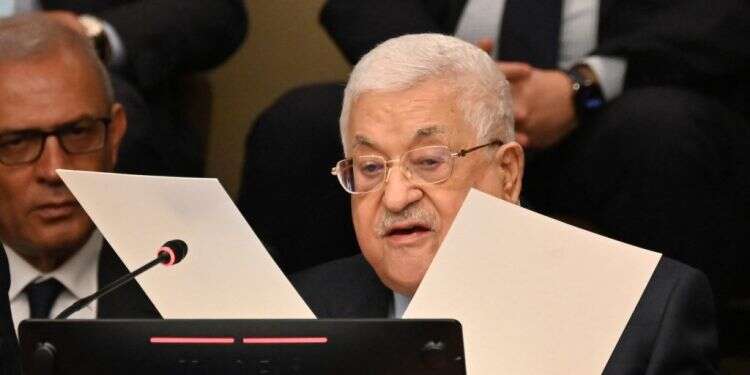 אבו מאזן באו אבו מאזן באו"ם: להפעיל סנקציות על ישראל ולהקפיא את החברות בארגון