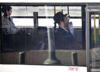 לעיתים נתקל בהתנגדויות: הרב שמעביר שיעור דף יומי כל יום באותו הקו