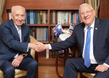 "הפיכה", "שלום" ו"שבטים": השמאל בורא מציאות עם מילים – ומנצח