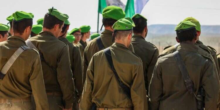 לוחמים בחטיבת הנח שוחררו 4 הלוחמים שנעצרו וטענו שהמבוקש העליל עליהם שתקפו אותו