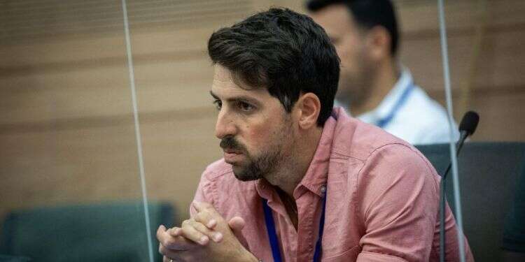 מפקד פיקוד העורף מאיים בהרחקת תום ניסני מהר הבית: "מסכן את ביטחון המדינה"