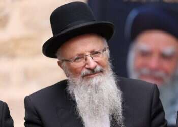 הרב שמואל אליהו: "כשנפתחו חקירות רה"מ, המפכ"ל רצה שהרבנים יפעלו נגד נתניהו"