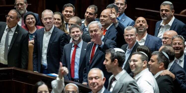 אחרי התקציב: הקואליציה תצטרך להחליט לאן פניה