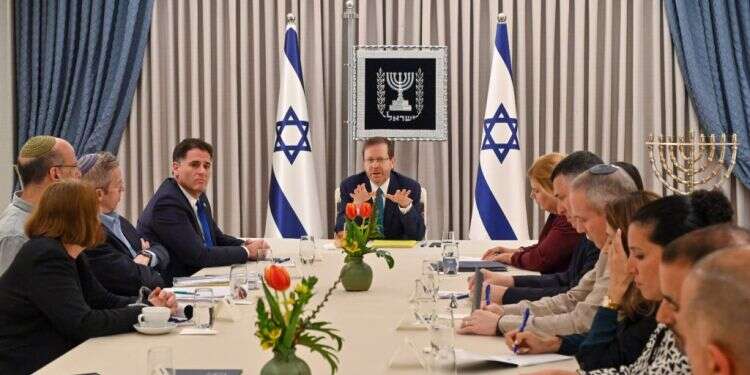 "משימת-העל שלי כשר אוצר היא להוריד את האינפלציה"