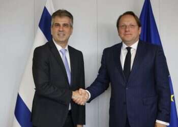 האם האיחוד האירופי יקפיא שוב את כספי הסיוע לפלסטינים?