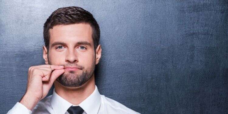 צילום: שאטרסטוק מול הצורך הבוער להגיד משהו, לפעמים צריך פשוט לשתוק