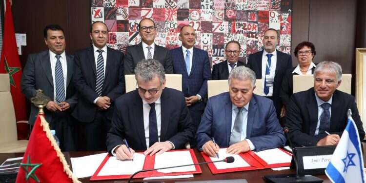 אירוע חתימה באוניברסיטה במרוקו. צילום: UIR תע"ש תפתח מרכז תעופה, בינה מלאכותית וחדשנות במרוקו