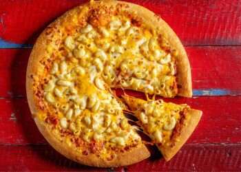 מק אנד צ'יז על פיצה וקרם לעור זוהר: המוצרים החדשים שאתם צריכים להכיר