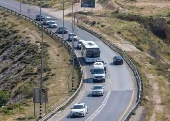 אוטובוס סמוך לשער בנימין מערכת בקריסה: שליש מנסיעות התחב"צ בבנימין וביהודה לא מתבצעות