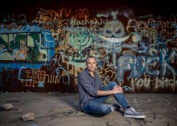 רועי שרון היה מאוהב בחלוציות של נוער הגבעות – עד לילה נורא אחד