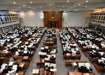 לעיתים נתקל בהתנגדויות: הרב שמעביר שיעור דף יומי כל יום באותו הקו