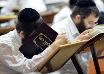 לעיתים נתקל בהתנגדויות: הרב שמעביר שיעור דף יומי כל יום באותו הקו