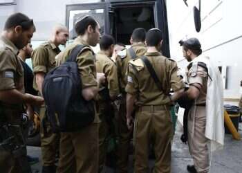 דור השאטלים המפונק: כך עובד מערך ההסעות של צה"ל