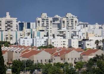 לוד, מעלות ואשקלון: חלק מהרשויות המקומיות מסרבות להצטרף לשביתה