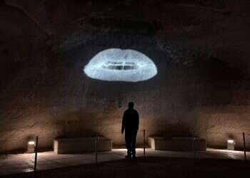 "לשון אחת": חוויה רב-חושית חדשנית במערות הפעמון בבית גוברין