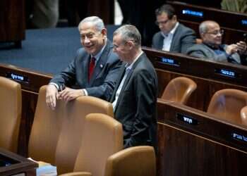 לאחר העברת התקציב – נתניהו: "הרפורמה תחזור", גנץ: "נרעיד את המדינה"