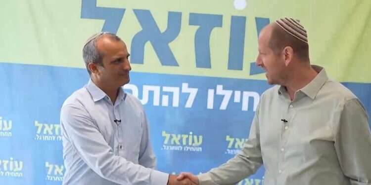 חננאל דורני ועוזאל ותיק. מתוך סרטון התמיכה אחרי 16 שנה בקדומים: דורני פורש מראשות המועצה ותומך במועמד להחליפו