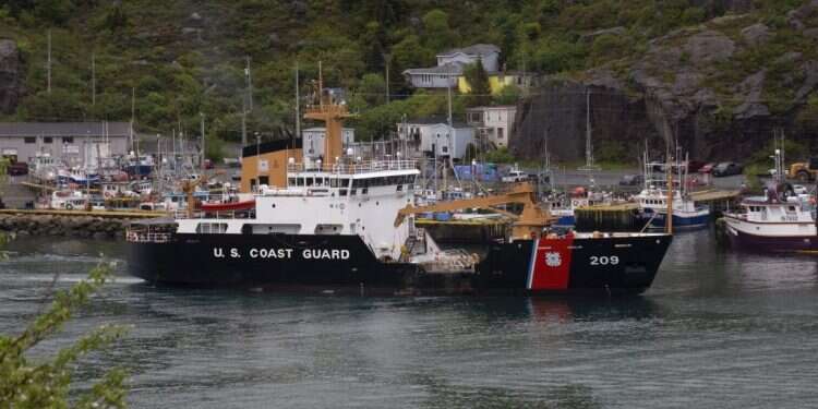 הריסות הצוללת טיטאן נמצאו בחופי קנדה