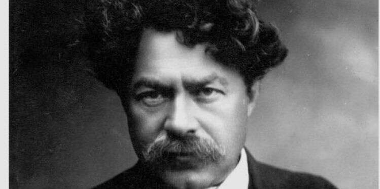 בין "אומרים ישנה ארץ" ל"הוי ארצי מולדתי": מסע עם טשרניחובסקי