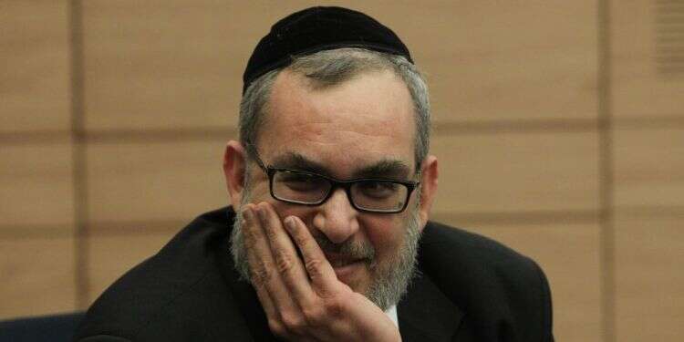 השרים אישרו את "החוק נגד ביזוי חרדים": משרד המשפטים מתנגד