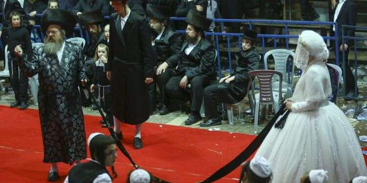 חתונת נכדו של אדמו הסרט "ליל כלולות" מציג מציאות עצובה בחברה החרדית