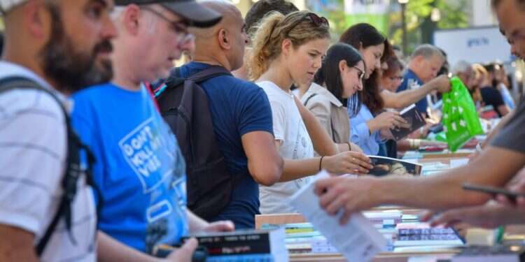 מה לקנות? שבעת הספרים הכי טובים של השנה החולפת