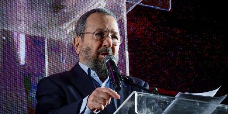 אהוד ברק צילום: אבשלום ששוני פלאש 90 שנת האגרוף והדגל: סיכום מורחב לרפורמה המחאה והתפאורה