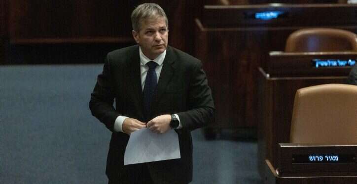 שר החינוך: "יש השתקה של צד אחד באקדמיה – אני הולך להילחם בזה"