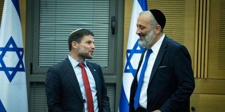 פארסת הבחירות לרבנות הראשית: האם הגוף הזה עדיין רלוונטי?