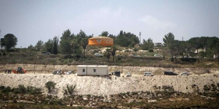 עבודות התשתית להקמת הישיבה בחומש, יוני 23'. צילום: נאסר אשתיה, פלאש 90 בחומש חגגו השבוע את הבנייה, אבל הייתה גם אכזבה