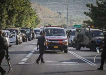 זירת הפיגוע סמוך לעלי. צילום: פלאש 90 ארבעה נרצחים בפיגוע ליד עלי, המחבלים חוסלו