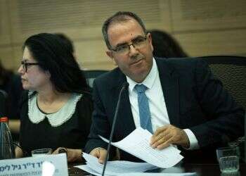 המשנה ליועמ"שית: צמצום עילת הסבירות תאפשר פיטורי בכירים ללא ביקורת שיפוטית