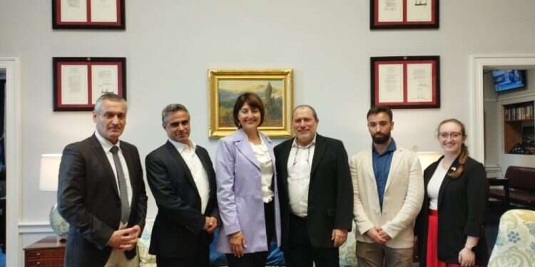 חברי קונגרס אמריקנים: נפעל לביטול הכספים לאונר"א