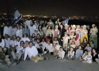 אחרי שבת ב"אביתר": התושבים מתכננים תפילה המונית וקריאה לממשלה לעמוד בהסכם