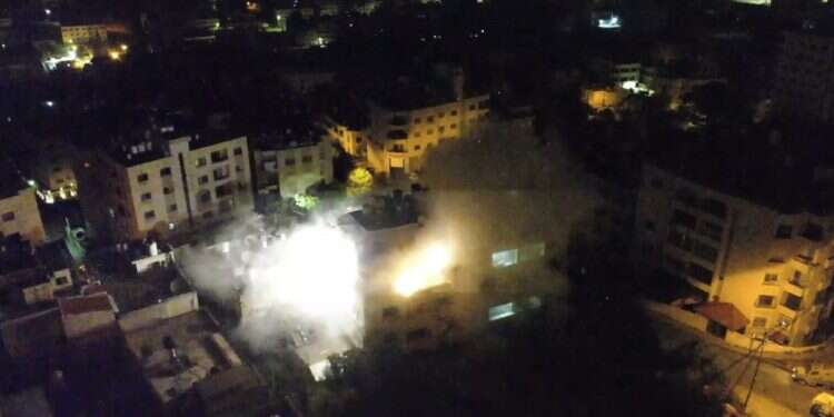 צפו: צה"ל הרס את ביתו של המחבל שרצח את הלוחם עידו ברוך