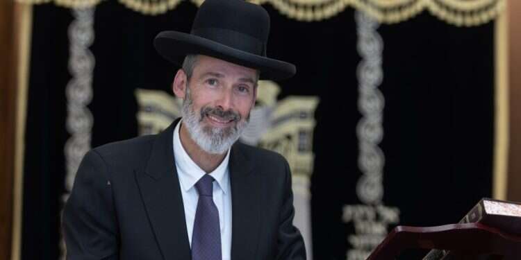 מועמד הציונות הדתית לרבנות הראשית: "הציבור תופס את הרבנות כקצין דת"