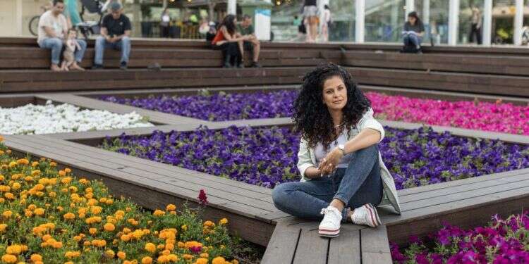 טל בדיחי. צילום: אבישג שאר־ישוב. איפור: מיכל אזאצ'י