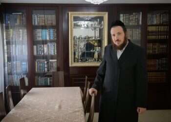 ה"ביכער" שלי דחוסים בערמות בחדר צדדי