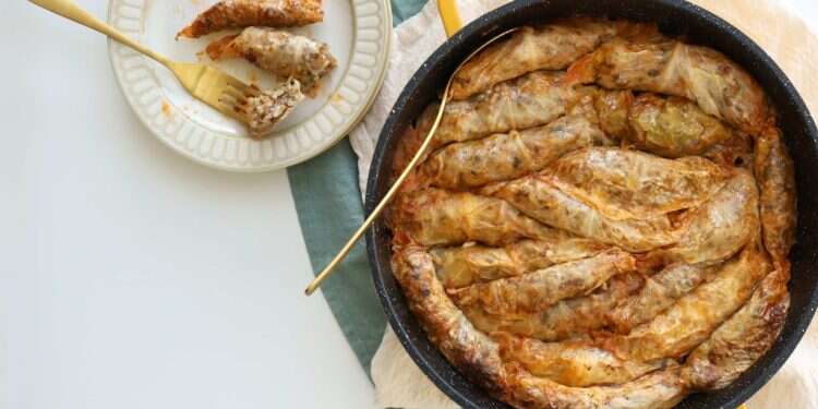 כרוב ממולא. צילום: אפרת ליכטנשטט שלושה מתכונים עם כרוב – בלי אף מילה על סלט