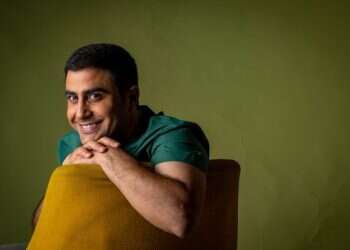 אמיר שורוש לא רגוע ותמים כמו ראמזי, אבל דומה לו יותר ממה שנראה