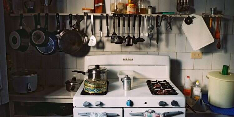 שיא גינס חדש: השפית שבישלה במשך הכי הרבה זמן ברצף